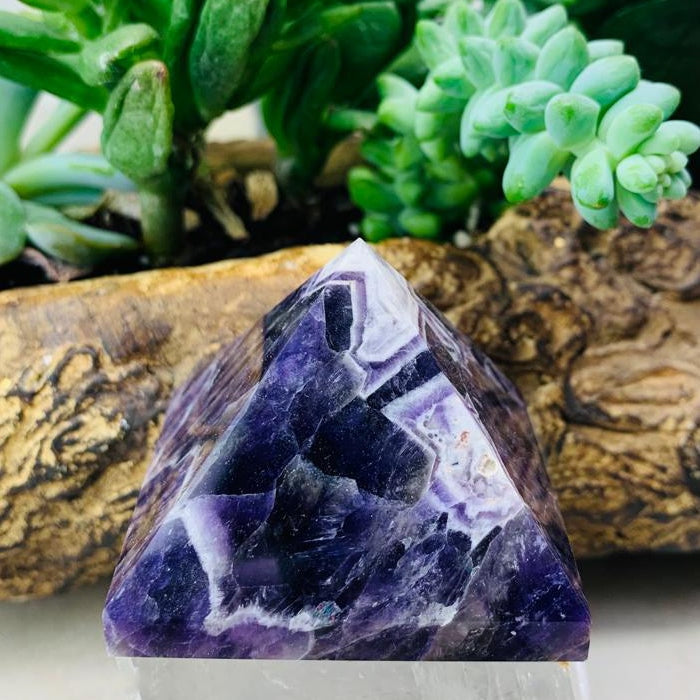 Dream Amethyst Pyramid - Medium – Spirit Magicka