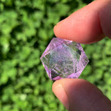 Amethyst, heilige Geometrie, facettierter Kristall