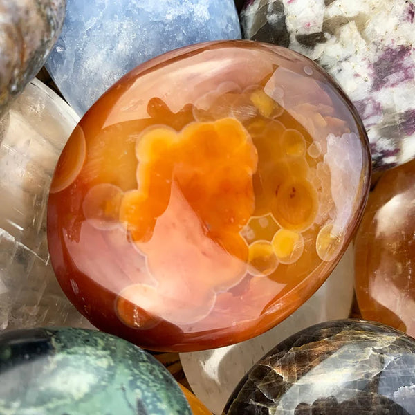 ÜCRETSİZ ÇEKİLİŞ! Carnelian Palmstone - (Sadece Kargo Ücretini Ödeyin)